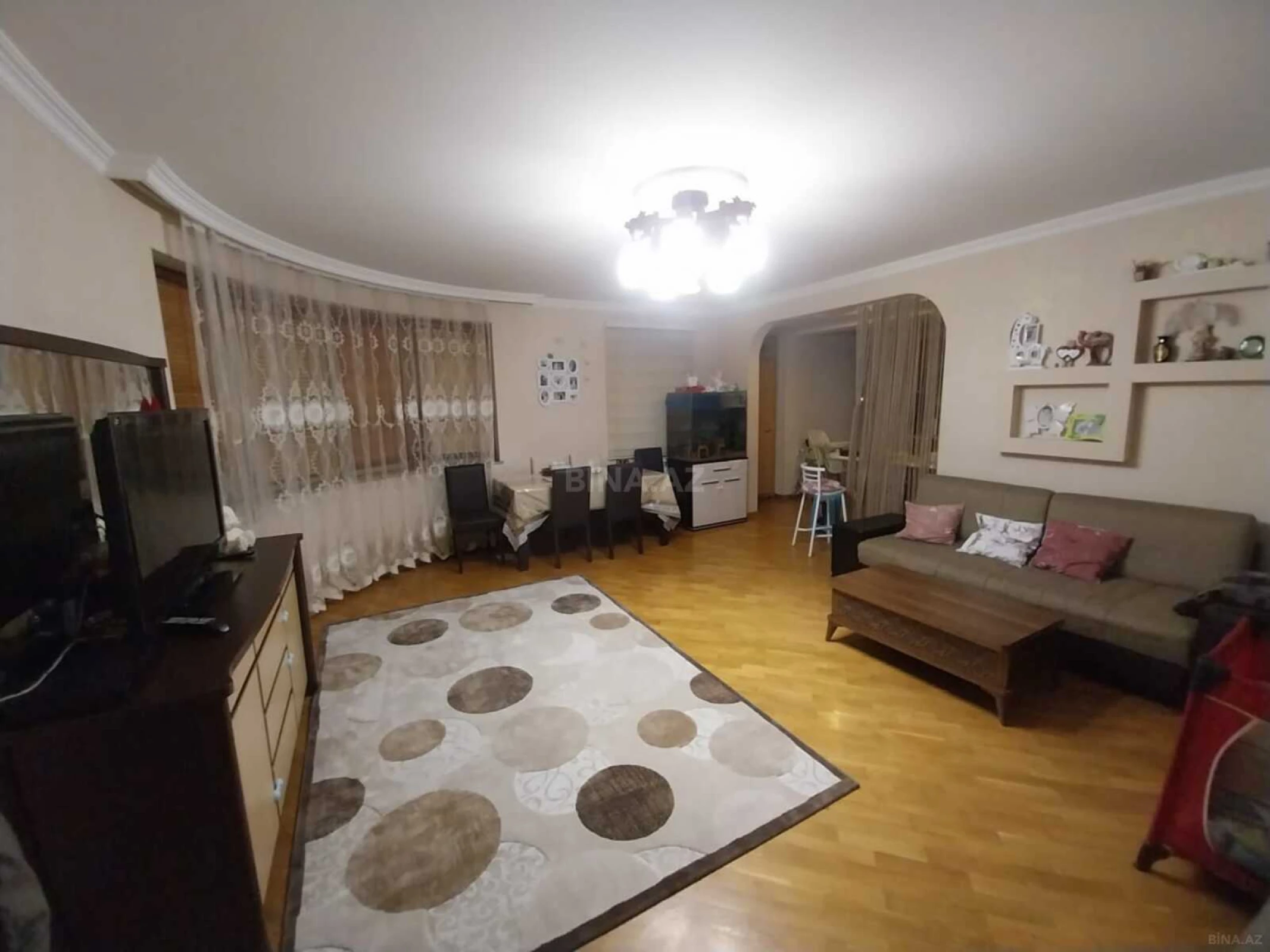 Satılır 2 otaqlı mənzil 90.2 m²