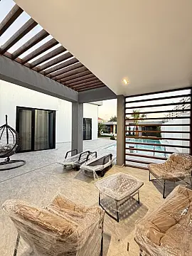 Satılır 5 otaqlı həyət evi 260 m²