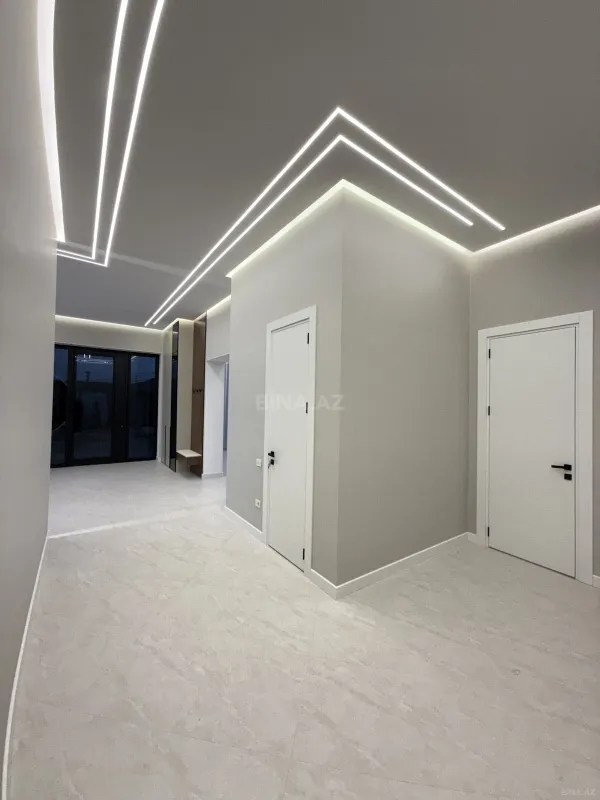 Satılır 5 otaqlı həyət evi 260 m²