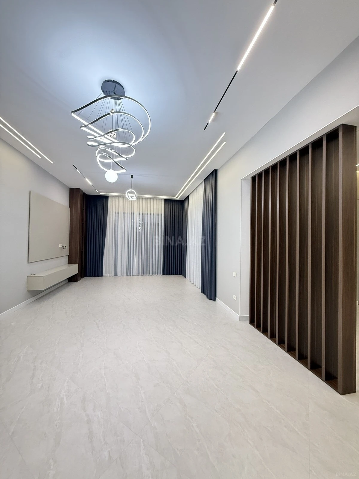 Satılır 5 otaqlı həyət evi 260 m²