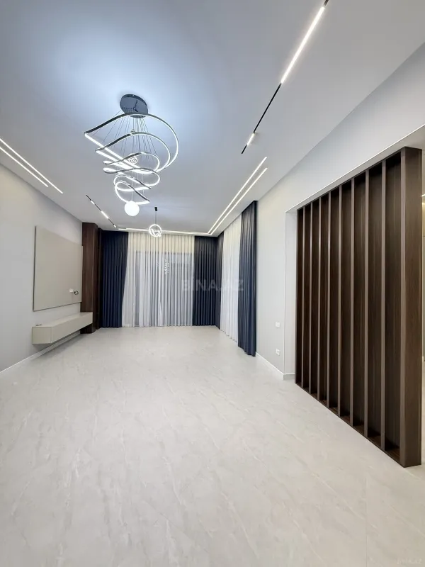 Satılır 5 otaqlı həyət evi 260 m²
