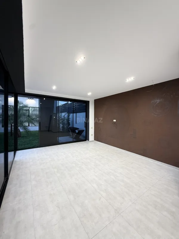 Satılır 5 otaqlı həyət evi 260 m²