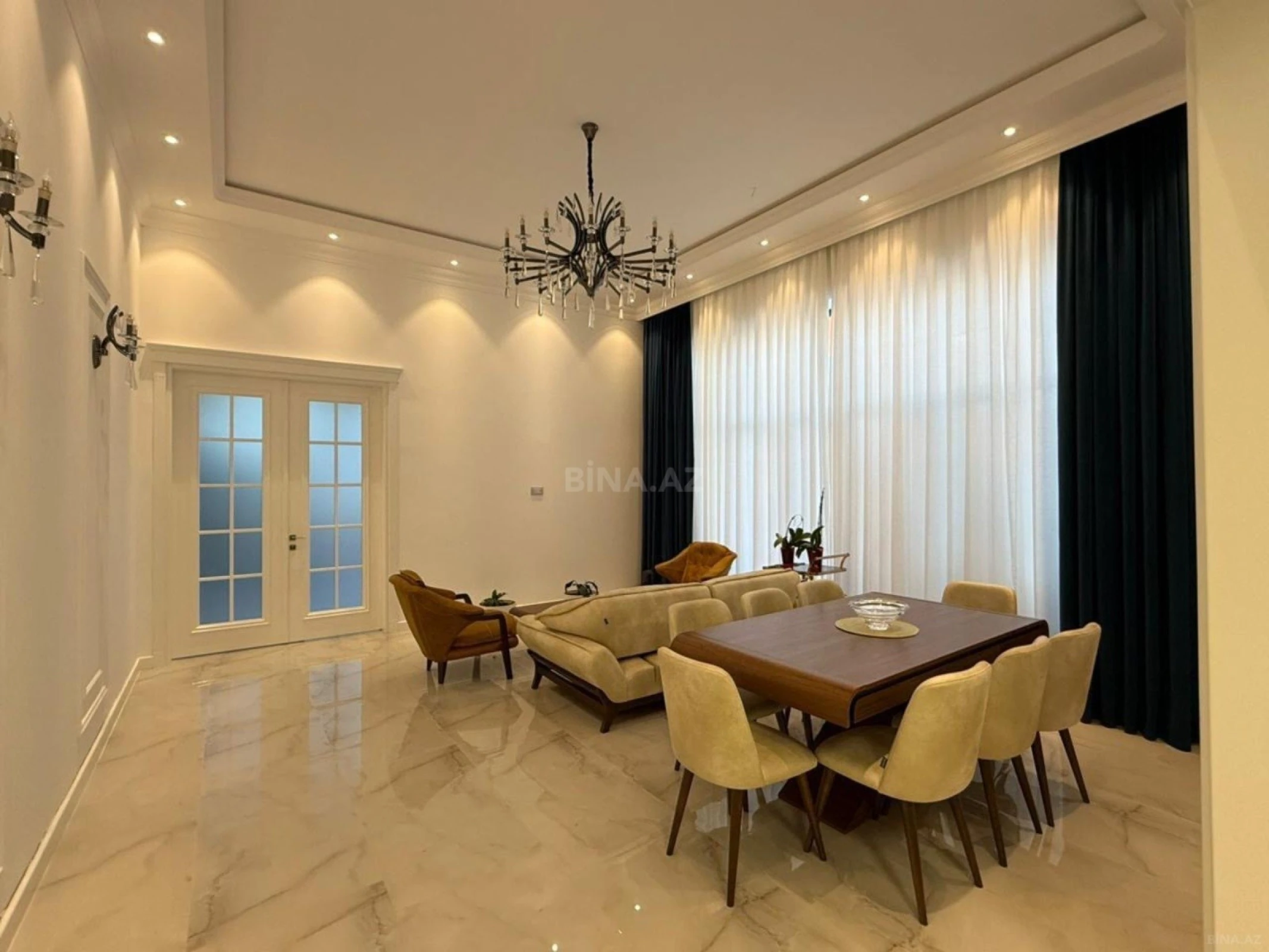 Kirayə verilir 5 otaqlı həyət evi 260 m²