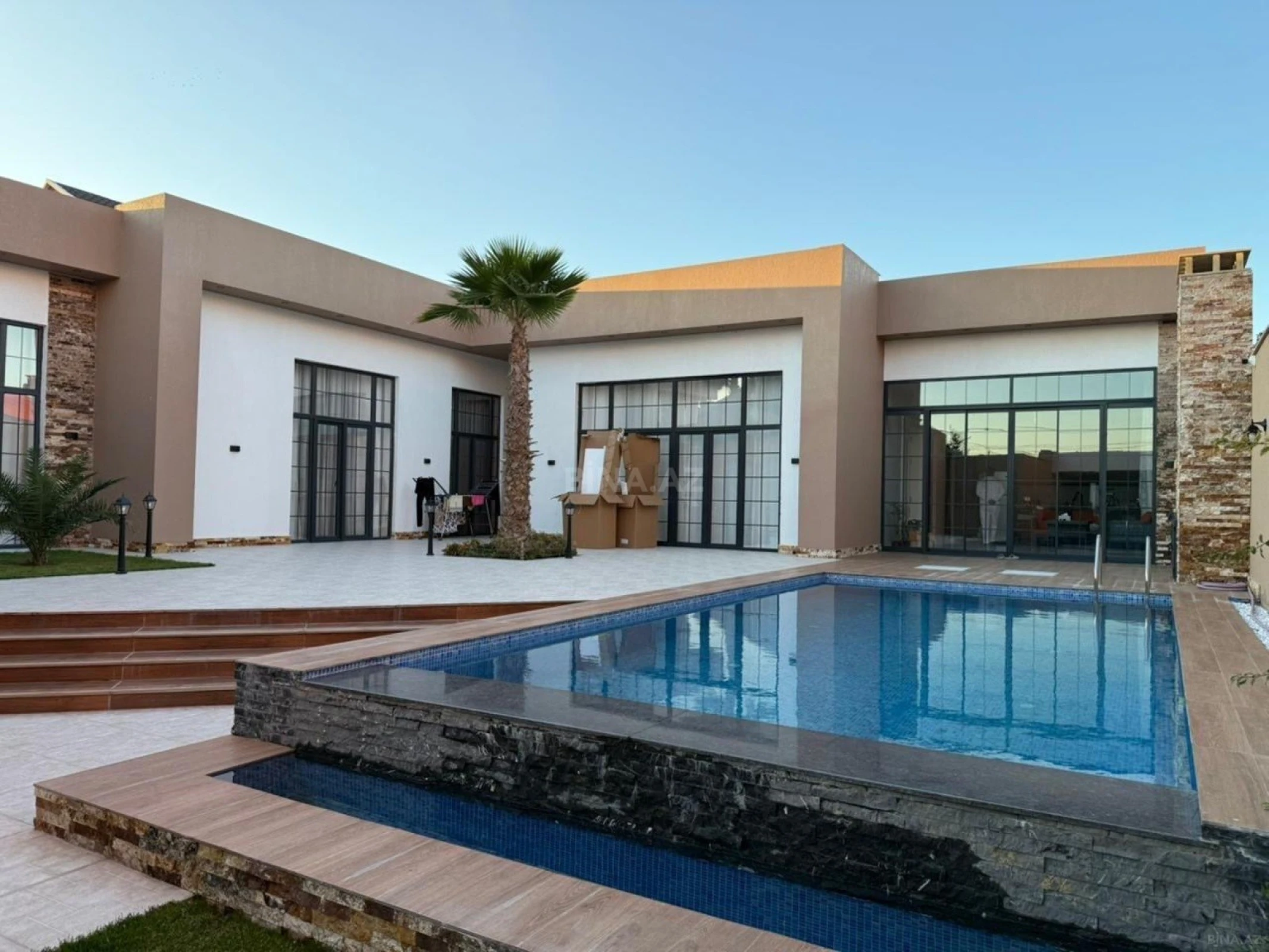 Kirayə verilir 5 otaqlı həyət evi 260 m²