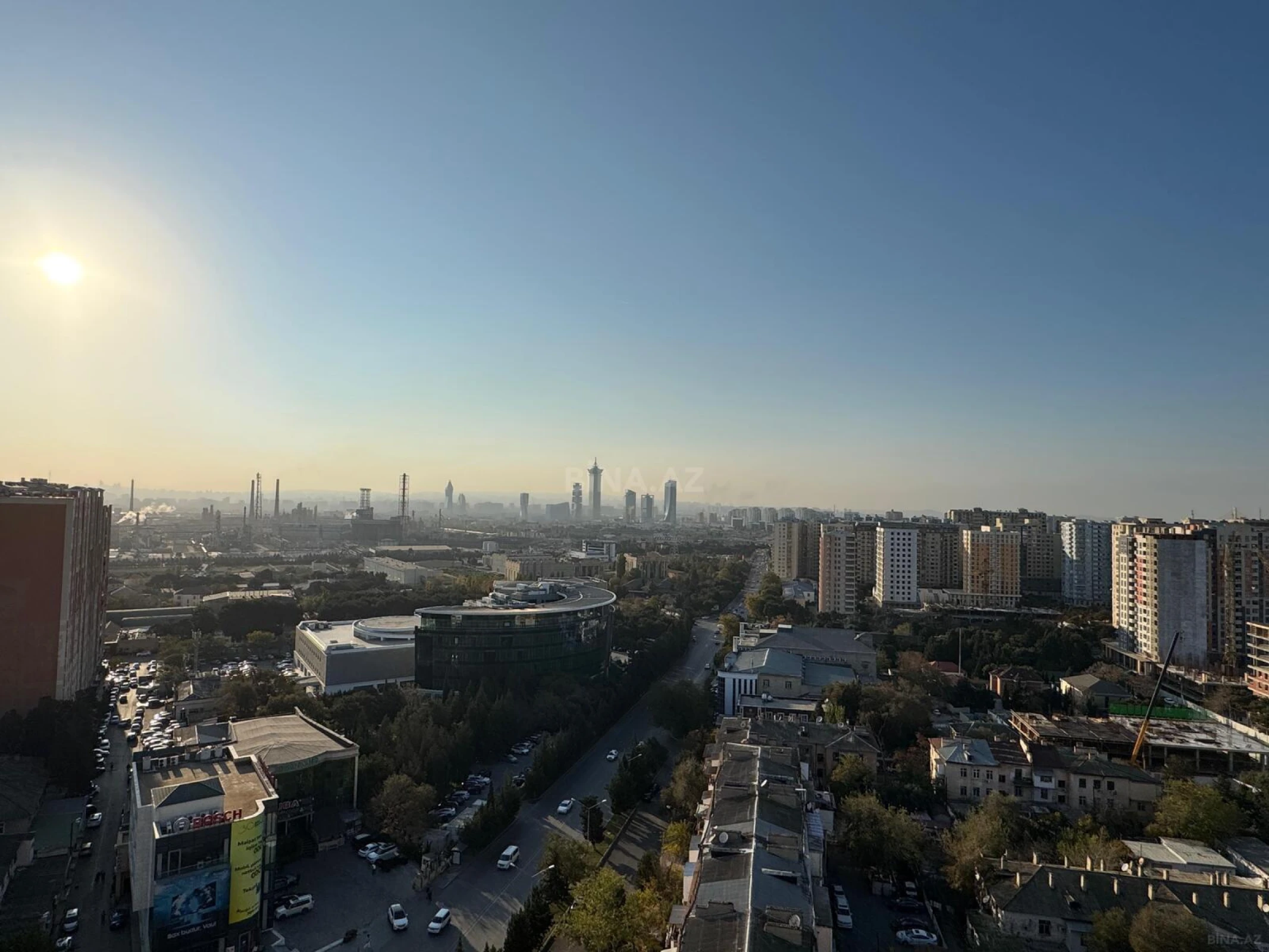 Satılır 4 otaqlı mənzil 181 m²