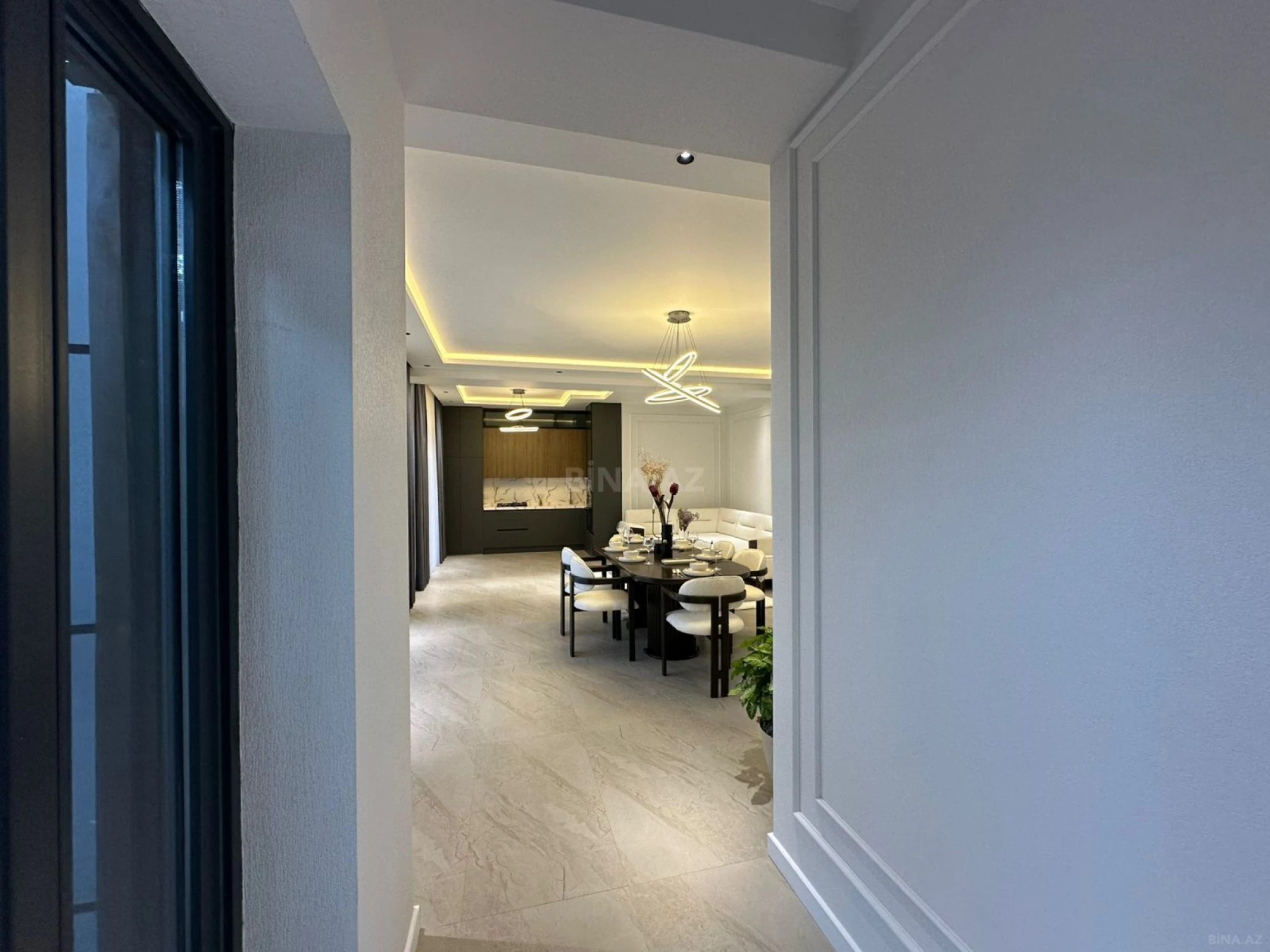 Satılır 5 otaqlı həyət evi 200 m²