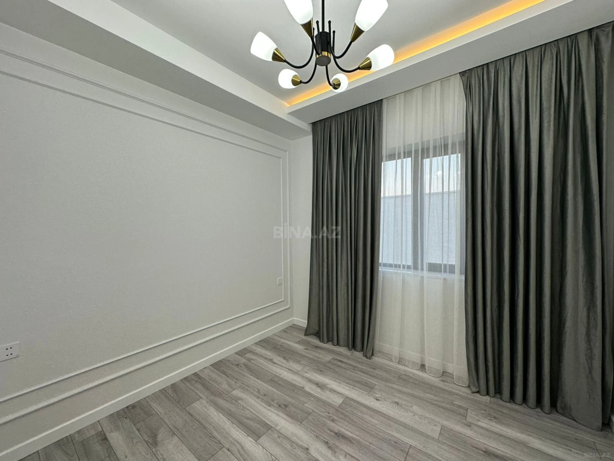 Satılır 5 otaqlı həyət evi 200 m²