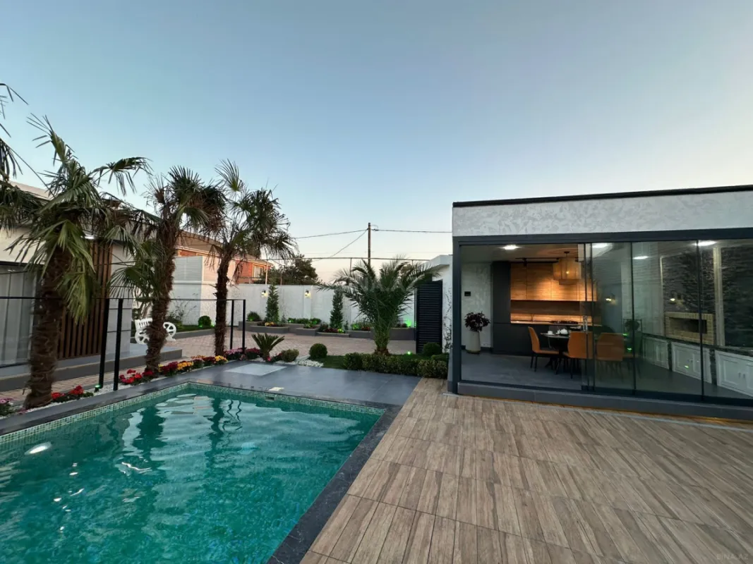 Satılır 5 otaqlı həyət evi 200 m²