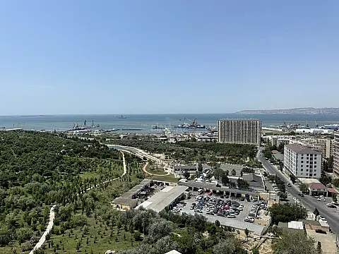 Satılır 4 otaqlı mənzil 180 m² — Bakı, Həzi Aslanov qəs. 4 otaq 180.00 m²