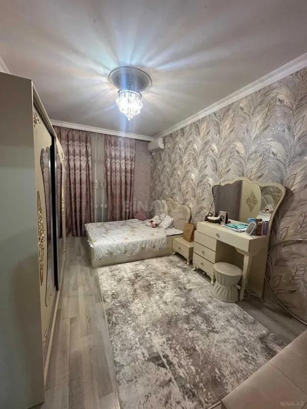 Satılır 3 otaqlı mənzil 120 m²