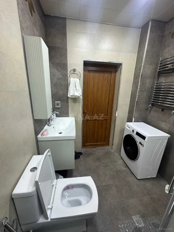 Satılır 3 otaqlı mənzil 120 m²