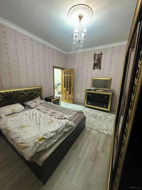 Satılır 3 otaqlı mənzil 120 m²