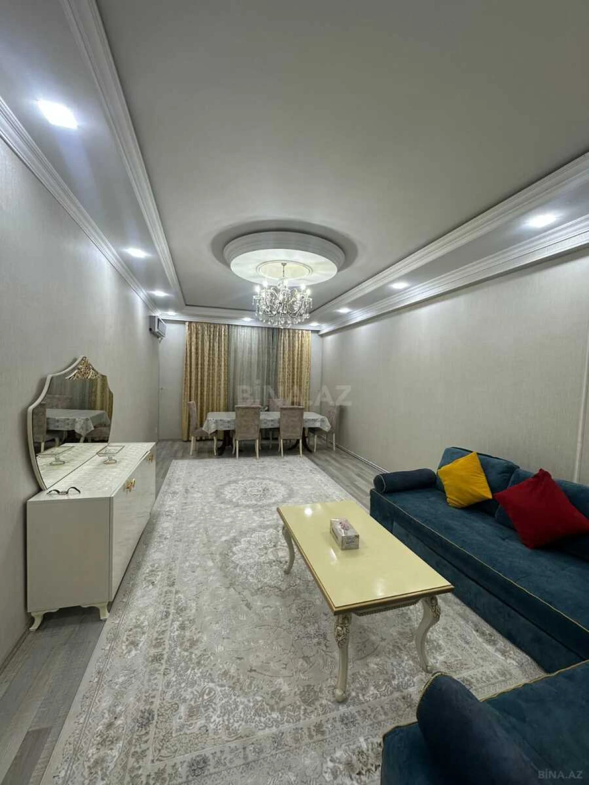 Satılır 3 otaqlı mənzil 120 m²