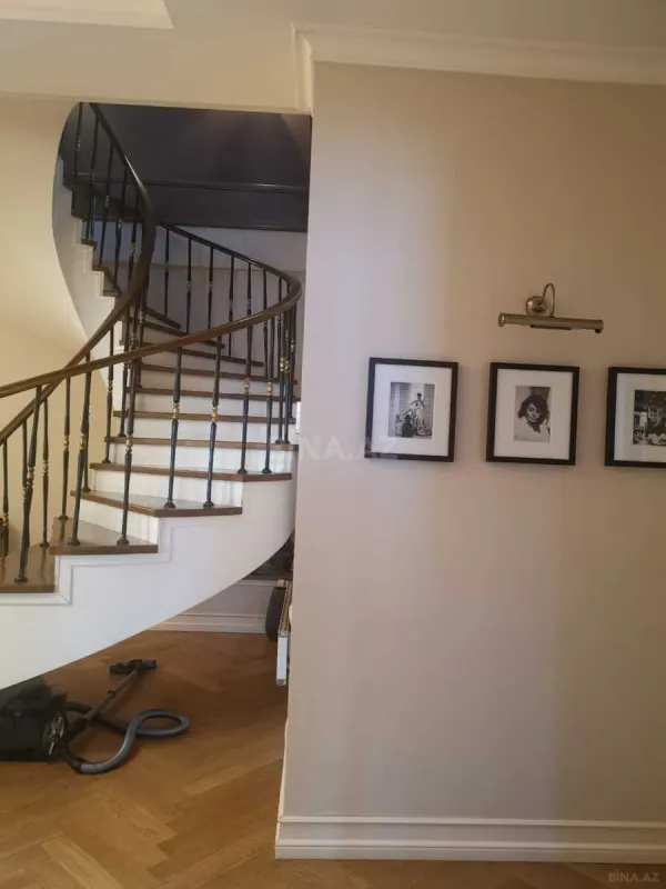 Kirayə verilir 7 otaqlı mənzil 680 m²