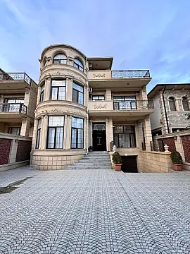 Satılır 7 otaqlı həyət evi 650 m² — Bakı, Badamdar 7 otaq 650.00 m²