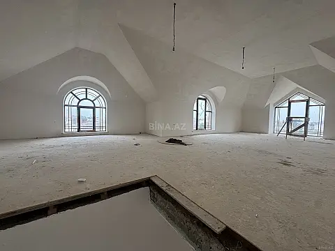 Satılır 6 otaqlı həyət evi 370 m²