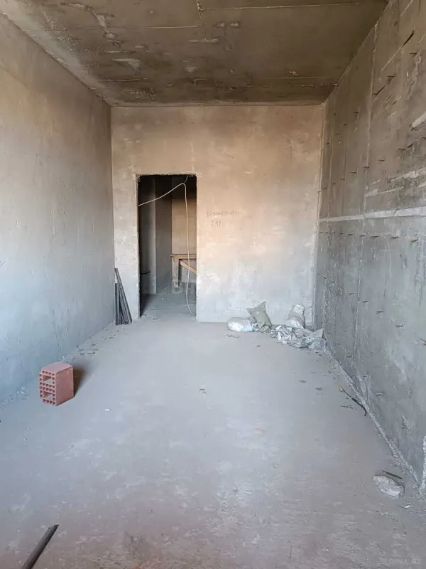 Satılır 4 otaqlı mənzil 158 m²