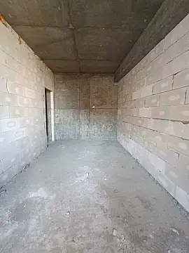 Satılır 4 otaqlı mənzil 158 m²