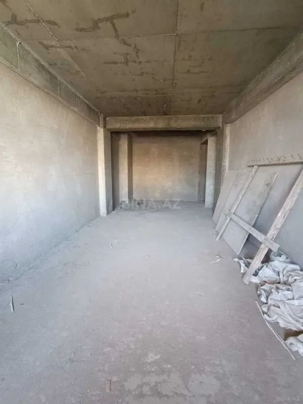 Satılır 4 otaqlı mənzil 158 m²