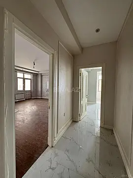 Satılır 3 otaqlı mənzil 138 m²