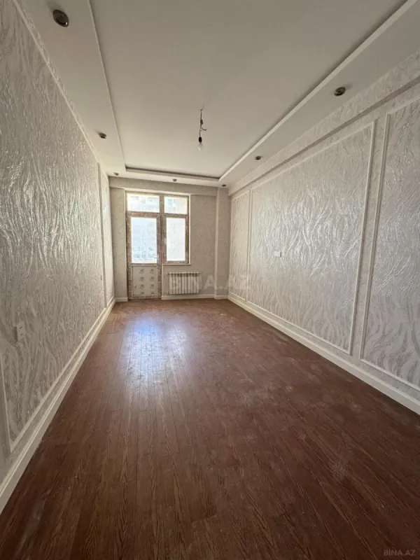 Satılır 3 otaqlı mənzil 138 m²