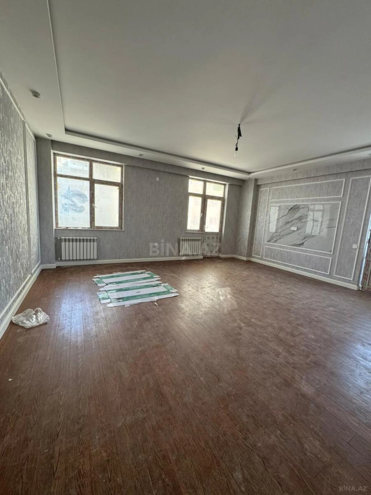 Satılır 3 otaqlı mənzil 138 m²