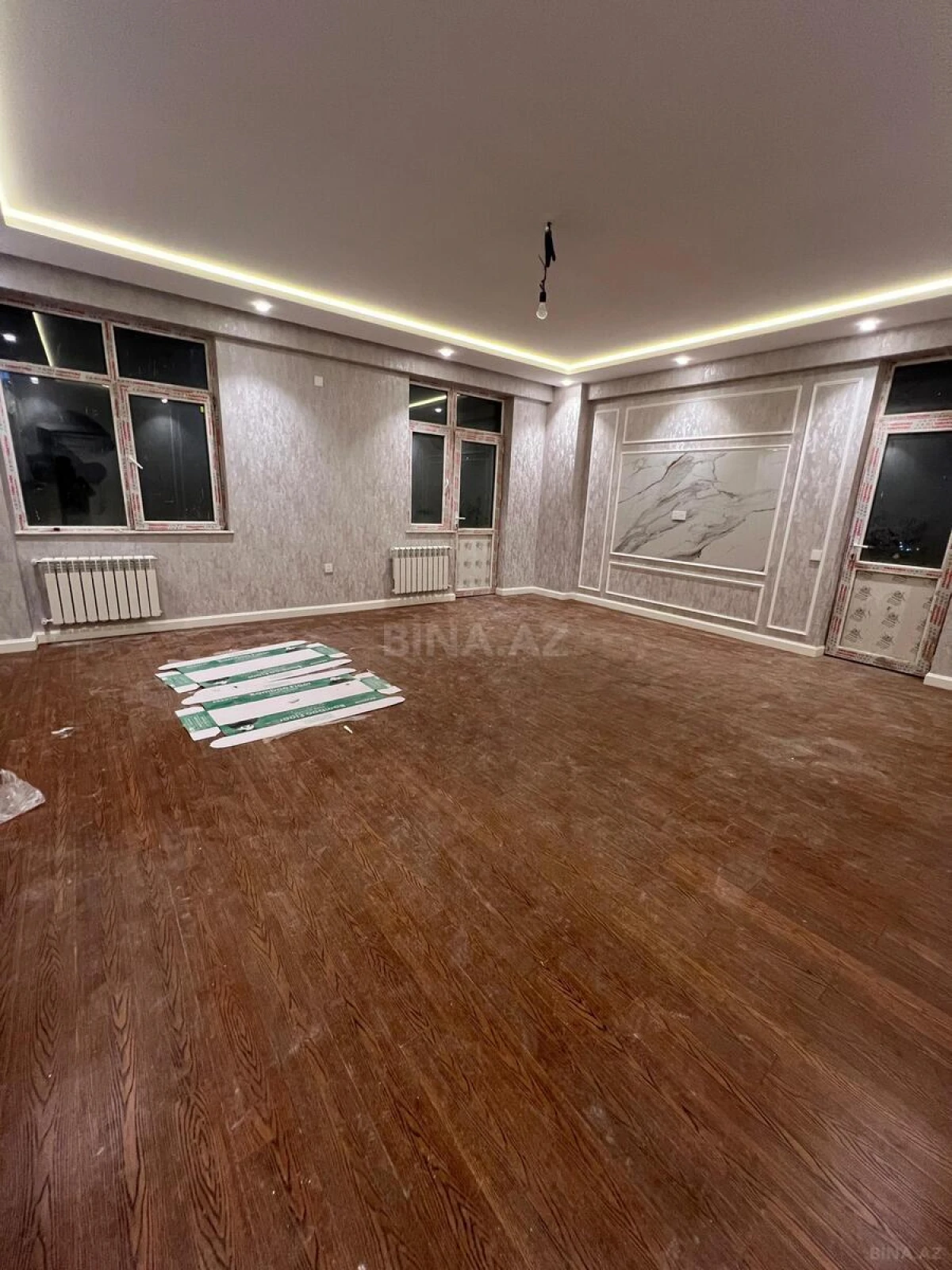 Satılır 3 otaqlı mənzil 138 m²
