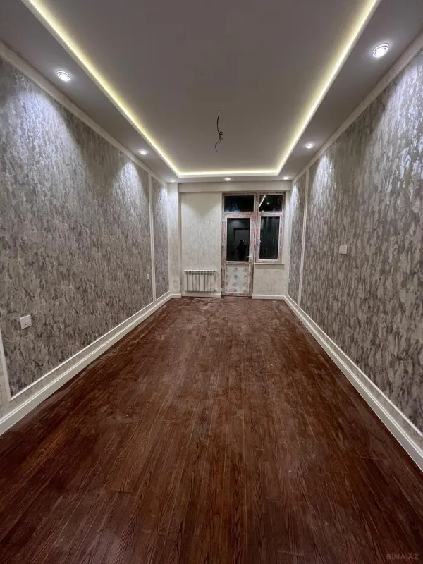 Satılır 3 otaqlı mənzil 138 m²