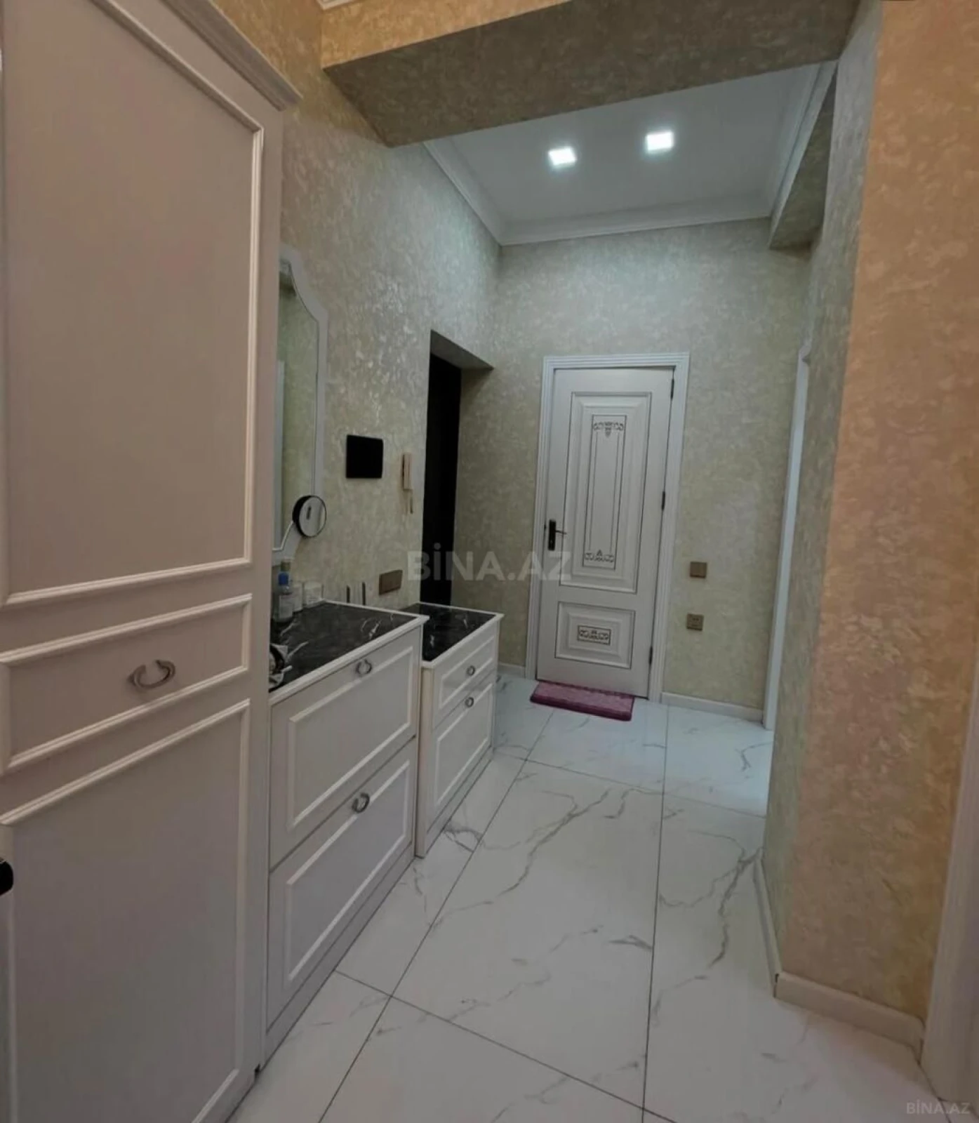 Satılır 2 otaqlı mənzil 53 m²