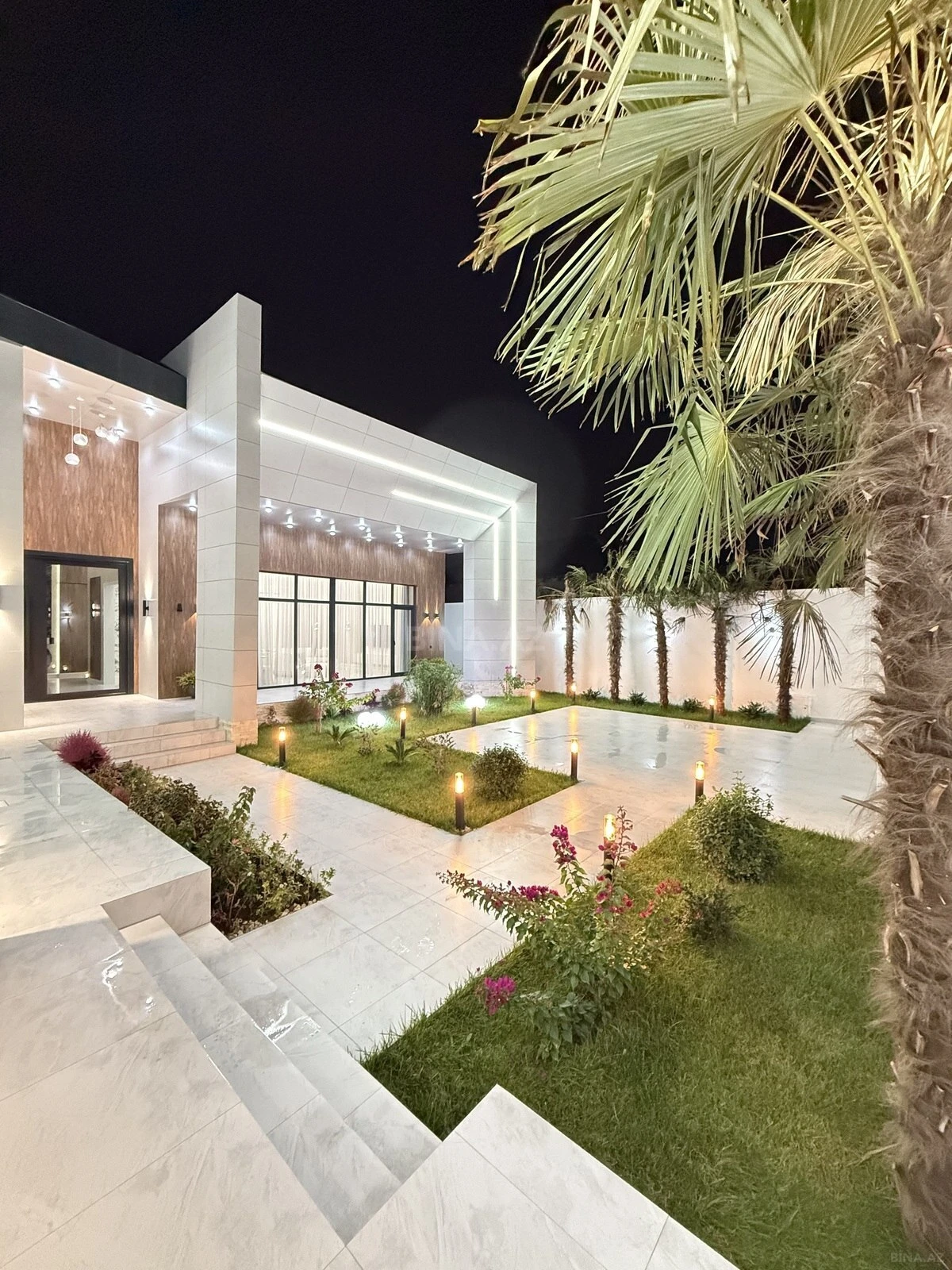 Satılır 5 otaqlı həyət evi 260 m²