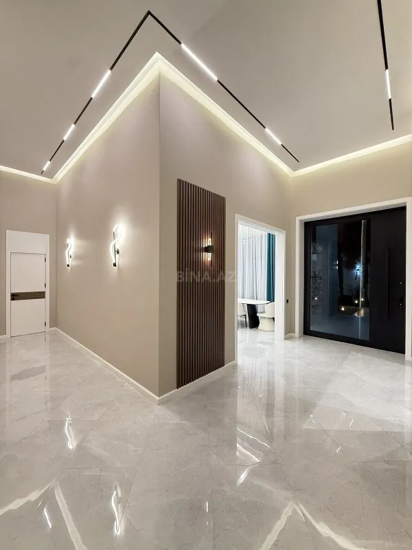Satılır 5 otaqlı həyət evi 260 m²