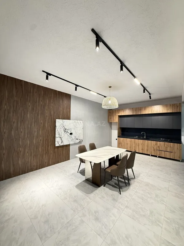 Satılır 5 otaqlı həyət evi 260 m²