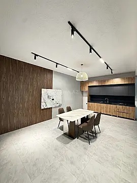 Satılır 5 otaqlı həyət evi 260 m²