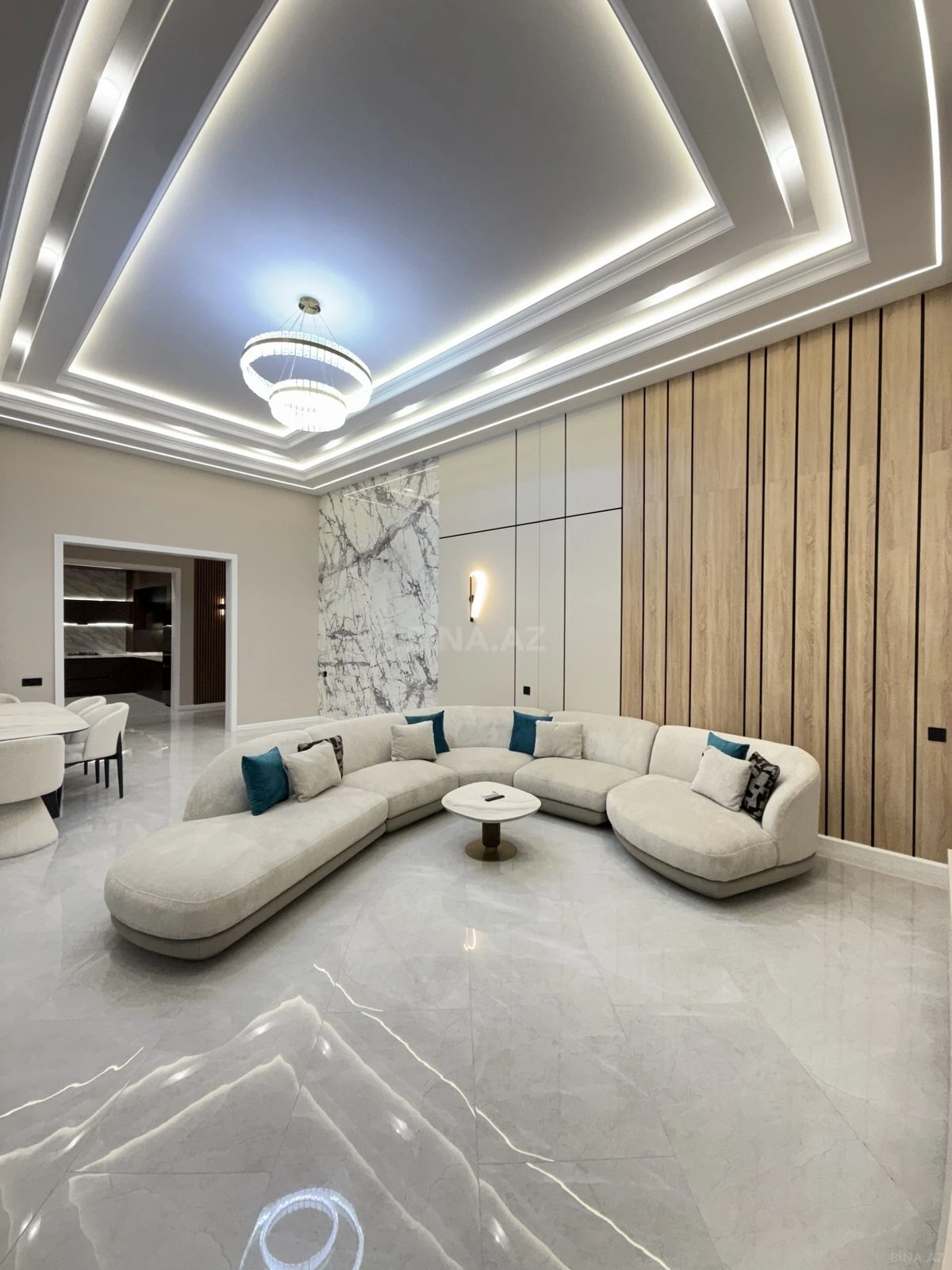Satılır 5 otaqlı həyət evi 260 m²