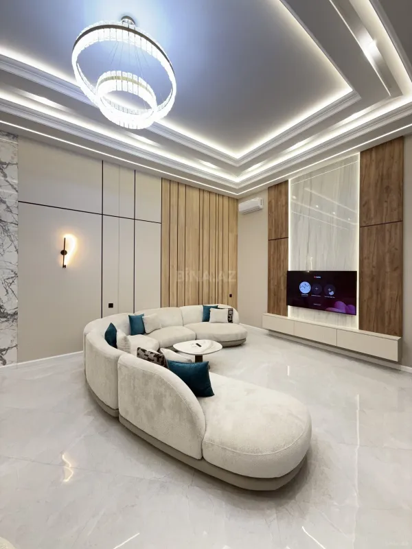 Satılır 5 otaqlı həyət evi 260 m²