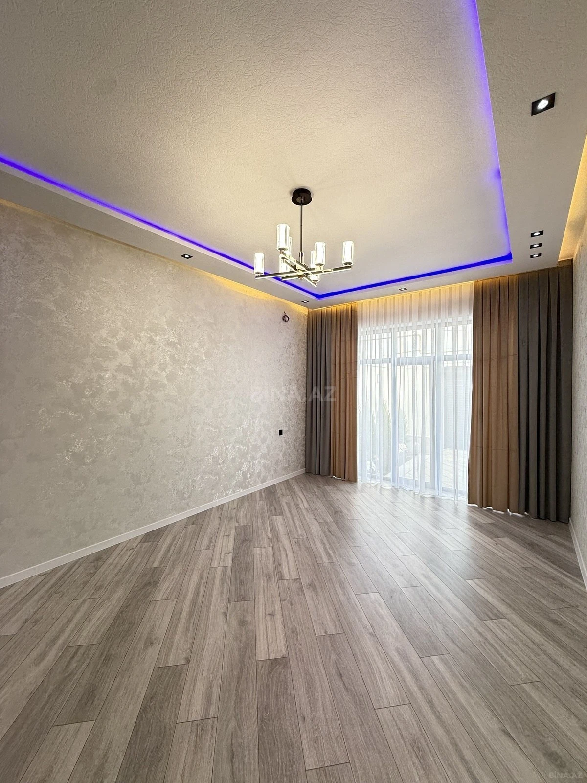 Satılır 4 otaqlı həyət evi 130 m²