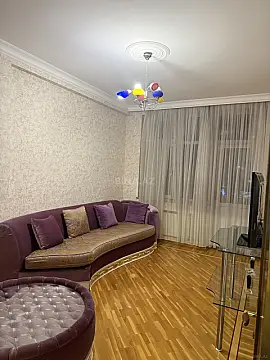 Satılır 3 otaqlı mənzil 140 m²