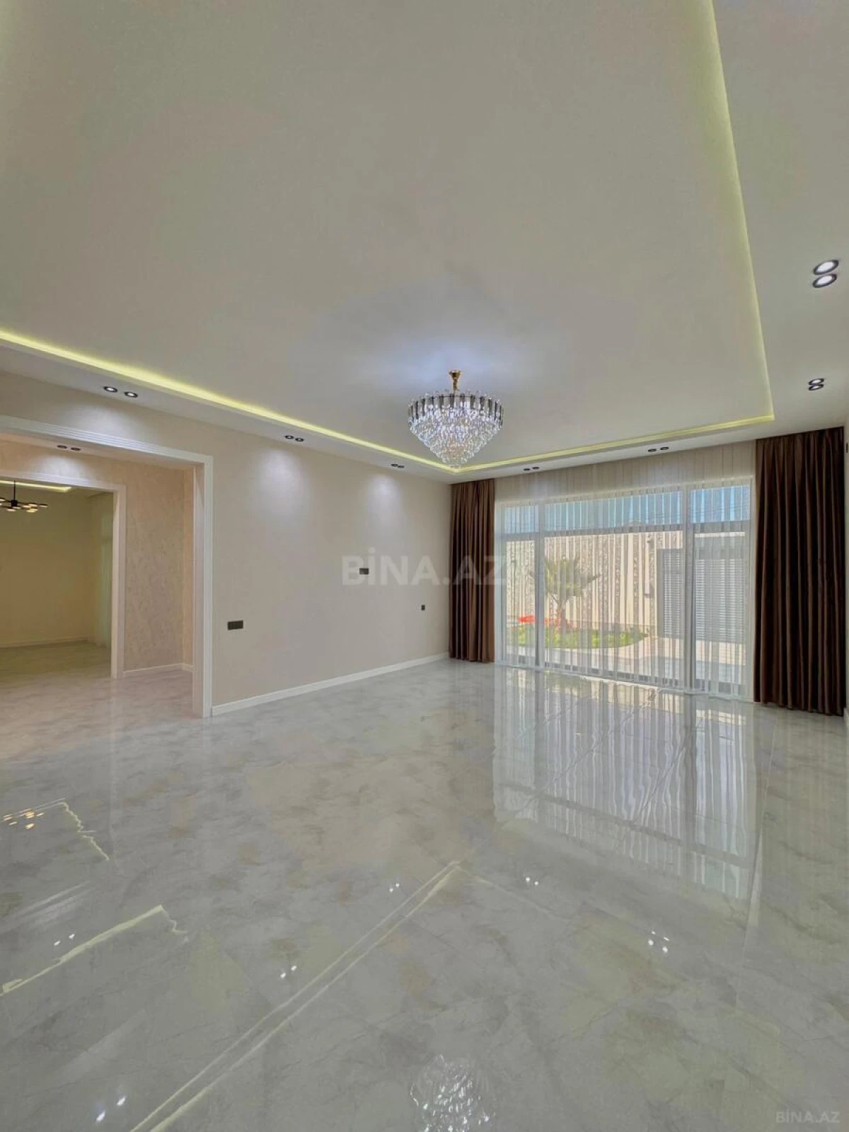 Satılır 4 otaqlı həyət evi 200 m²