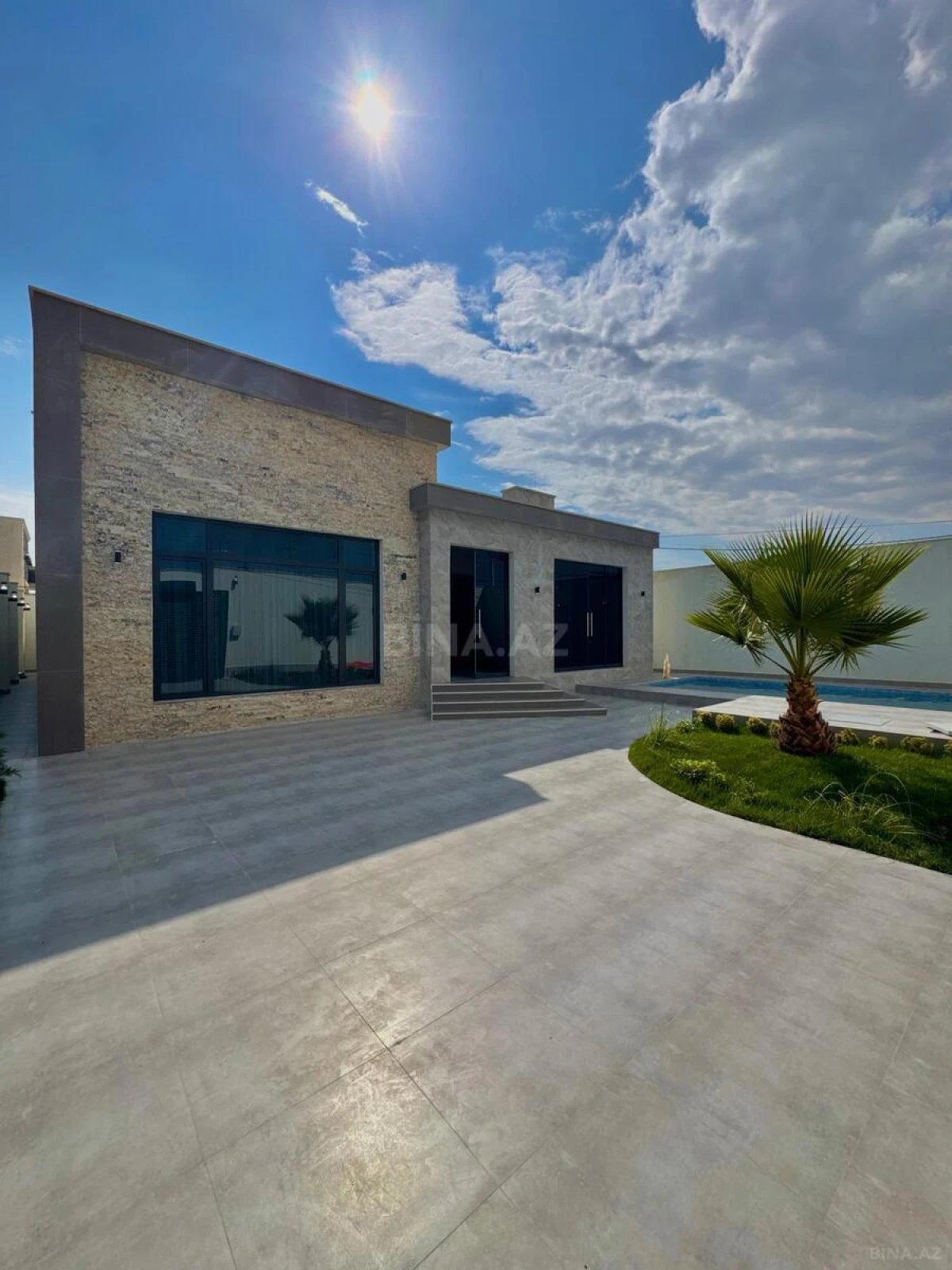 Satılır 4 otaqlı həyət evi 200 m²