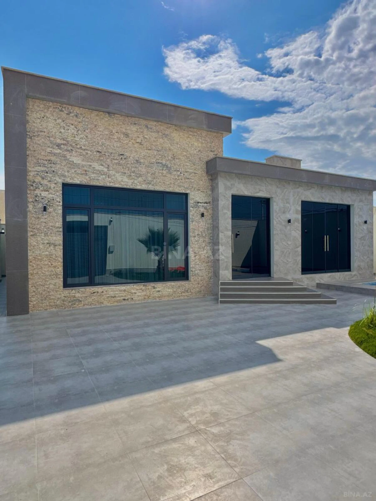 Satılır 4 otaqlı həyət evi 200 m²