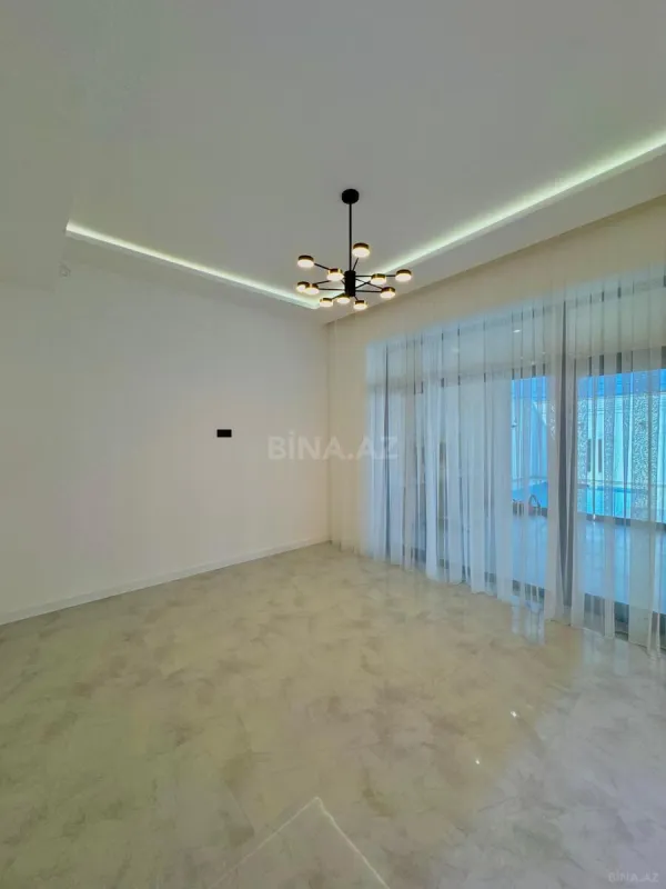 Satılır 4 otaqlı həyət evi 200 m²