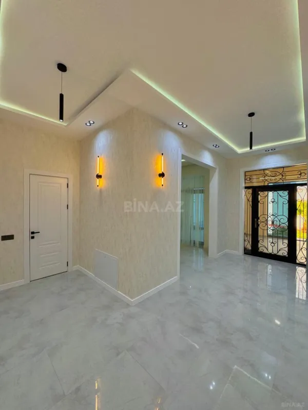 Satılır 4 otaqlı həyət evi 200 m²