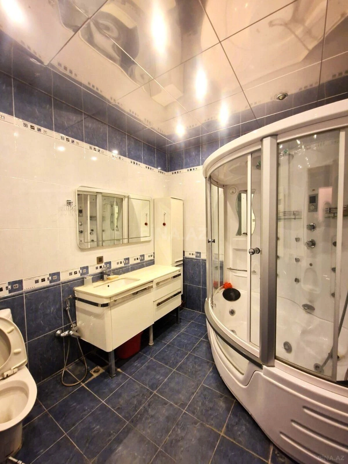 Kirayə verilir 3 otaqlı mənzil 165 m²