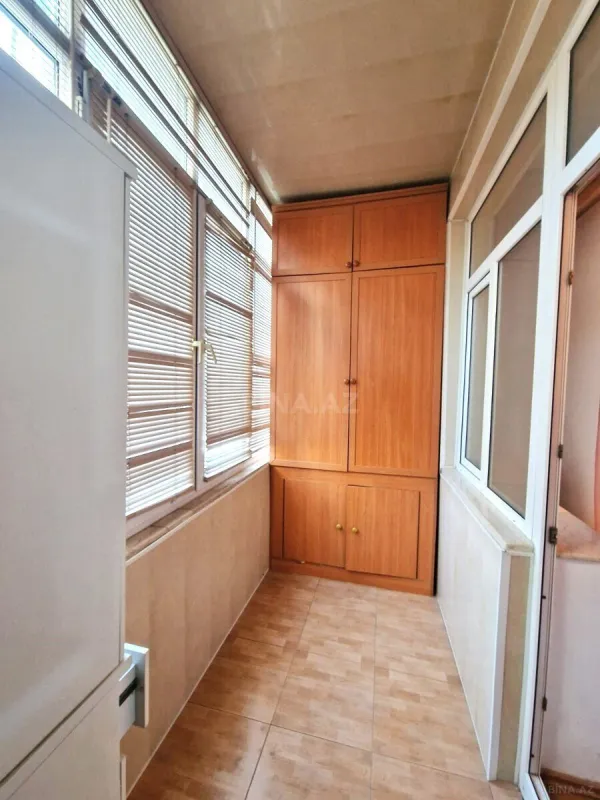 Kirayə verilir 3 otaqlı mənzil 165 m²