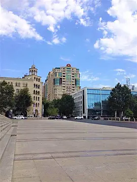 Kirayə verilir 3 otaqlı mənzil 118 m² — Bakı, İnşaatçılar 3 otaq 118.00 m²