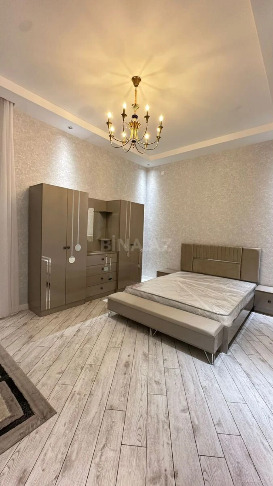 Kirayə verilir 4 otaqlı həyət evi 200 m²