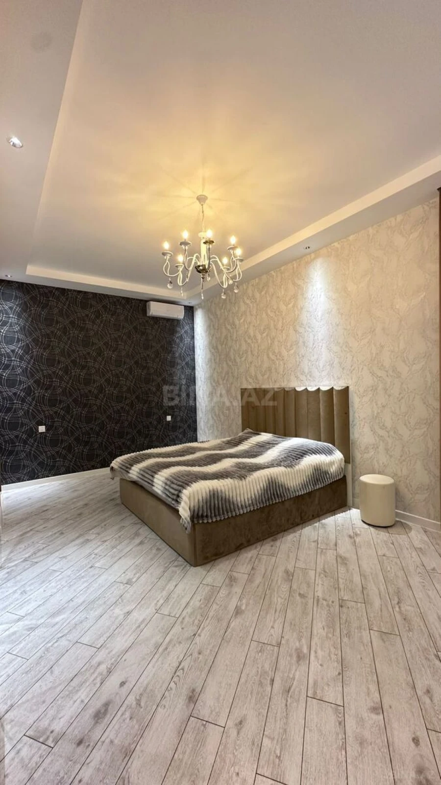 Kirayə verilir 4 otaqlı həyət evi 200 m²