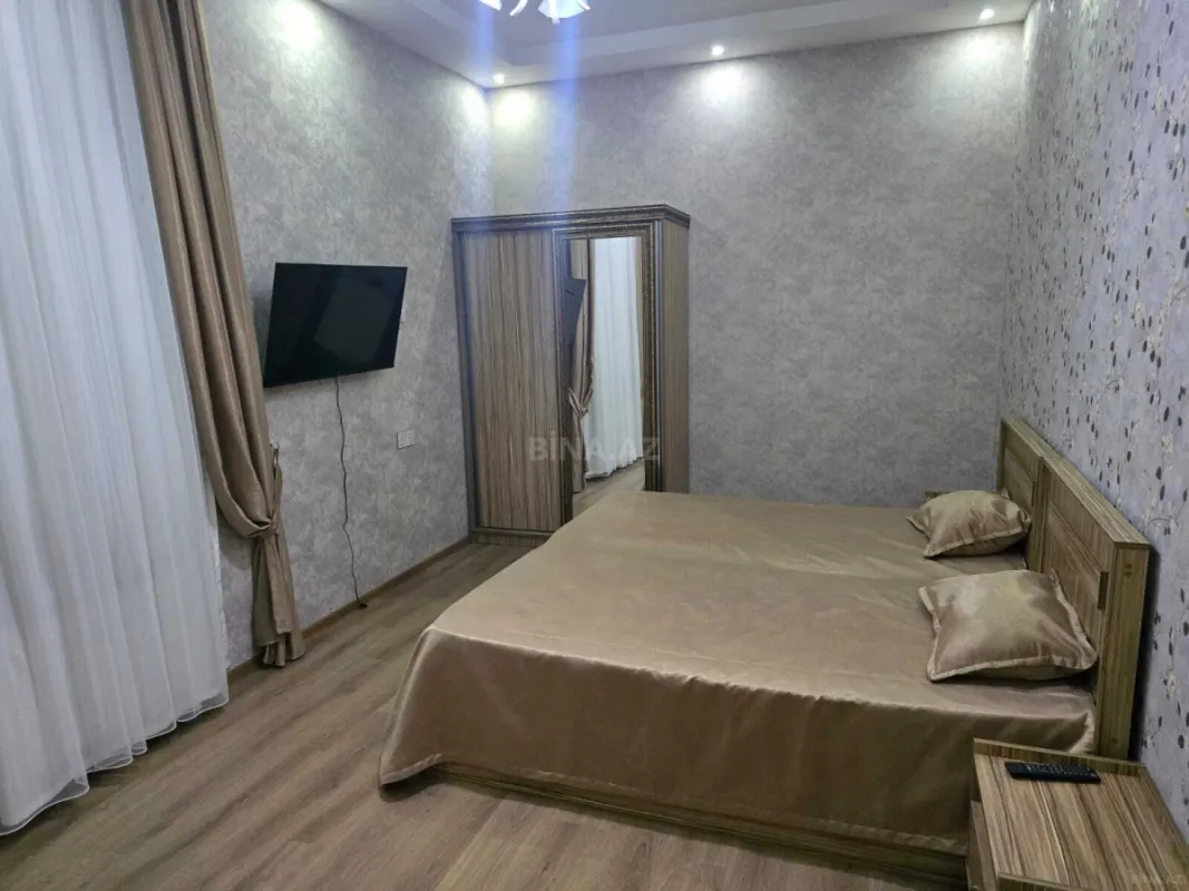 Kirayə verilir 2 otaqlı mənzil 95 m²