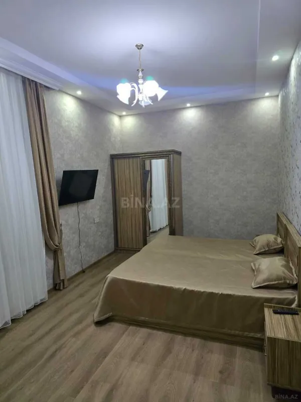 Kirayə verilir 2 otaqlı mənzil 95 m²