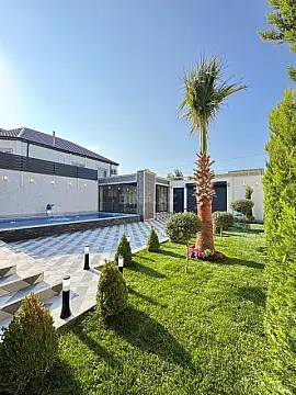 Satılır 5 otaqlı həyət evi 190 m²